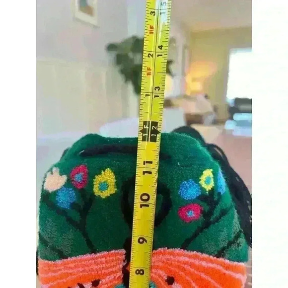 Handmade Needle Punch Drawstring Bucket Bag - Picture 5 of 10